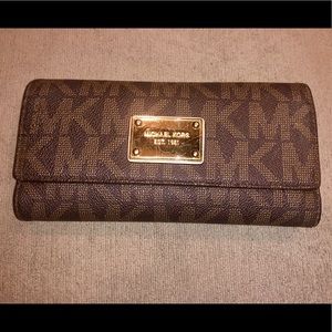 Michael Kors wallet